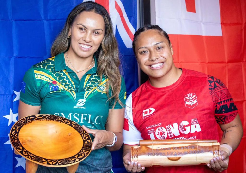 Cook Islands and Tonga captains exchange carved gifts